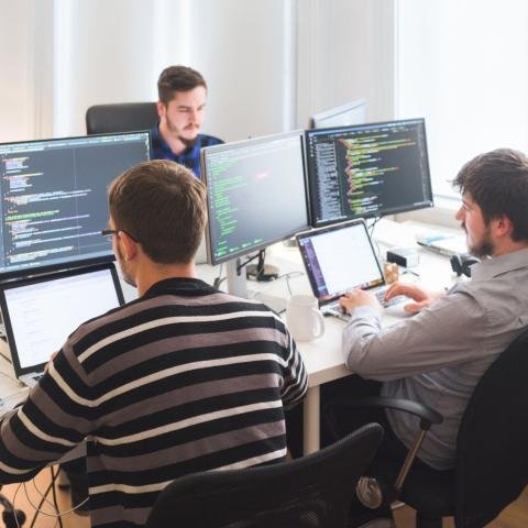 Swift Moves: Building Killer Apps with Apple’s Language